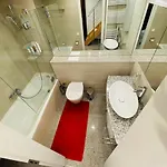 Stunning Southview Flat *